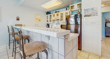 Ground-Floor Condo with WiFi & Shared Pool - Beach Across the Street, 2 Dogs OK