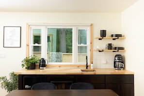 Deluxe Room | Private kitchenette