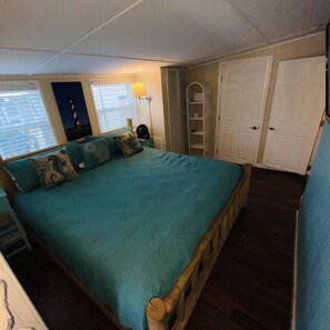4 bedrooms, free WiFi