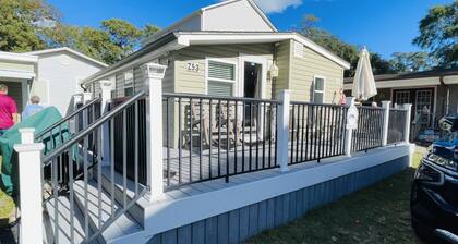 Beach House in ocean Lakes Z-53 Near campground Store and water Park