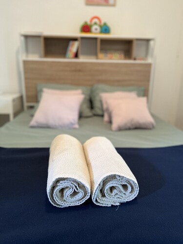 T2 apartment with garden near the beach