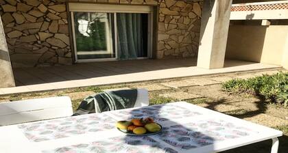 Appartement T2 avec jardin prĂšs de la plage