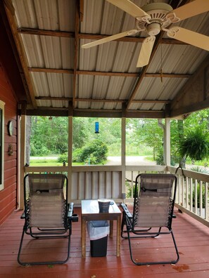 Terrace/patio - Cabin like setting on secluded wooded property 5 minutes from Caddo Lake (Karnack)