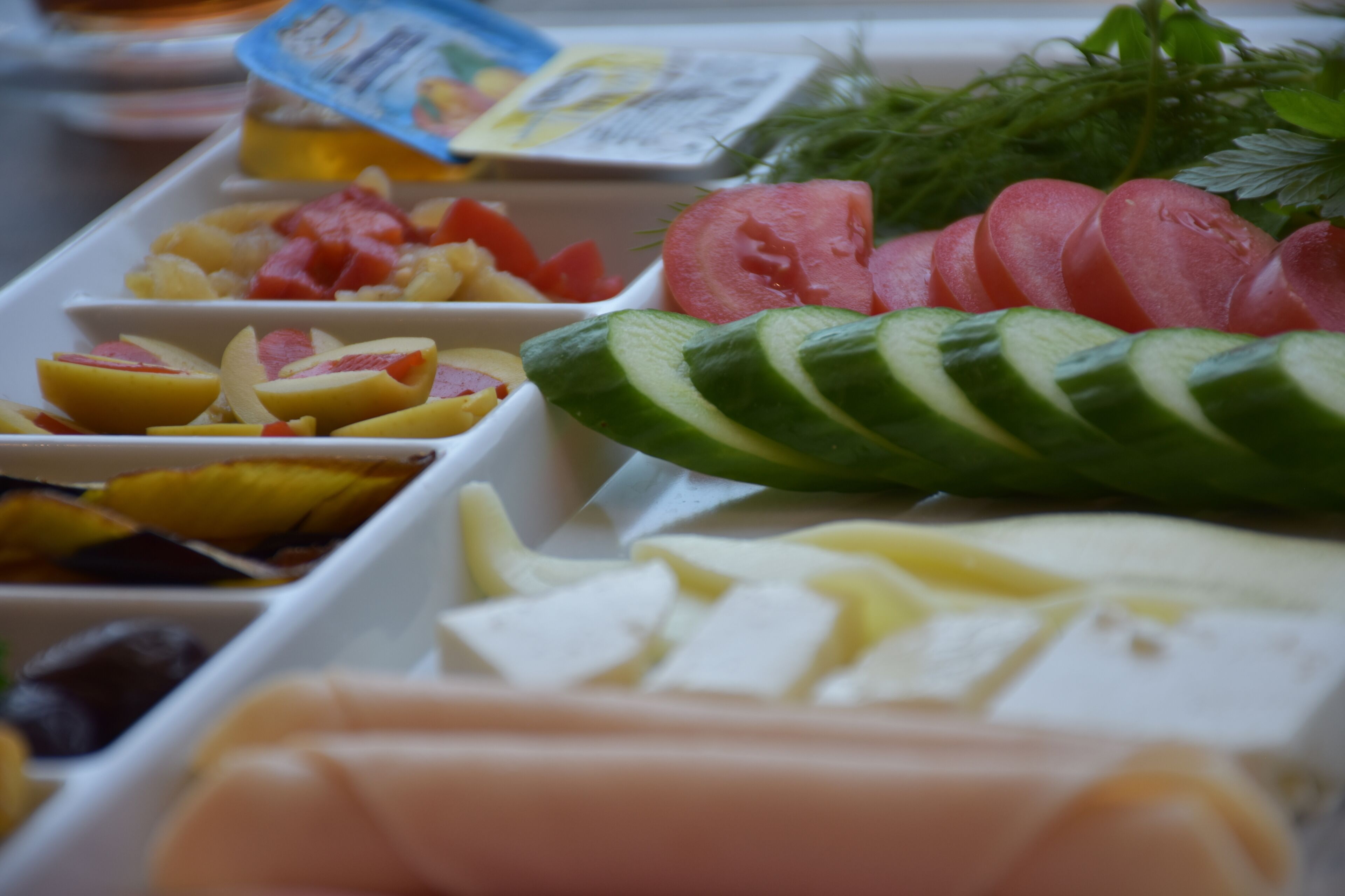 3 restaurants, breakfast, lunch, dinner served; turkish cuisine