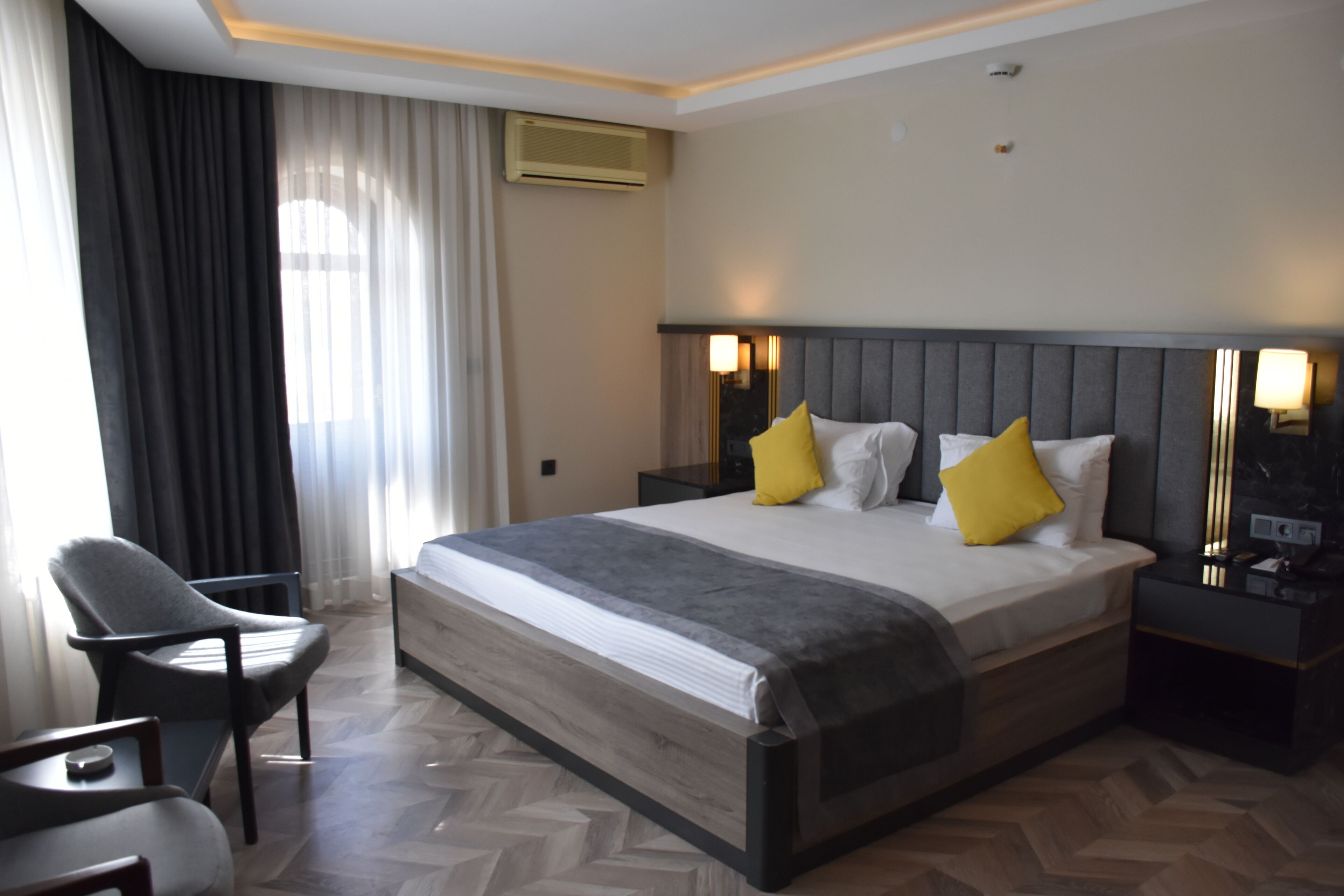 商务客房, 阳台 | 迷你吧（备有免费物品）、客房内保险箱、特色装修、特色家居