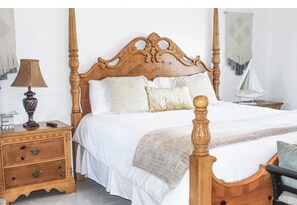 Room - ISLAND ESCAPE (Palm Bay)