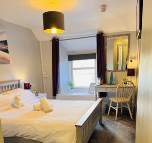 Chambre Double Classique, salle de bains attenante | 1 chambre, Wi-Fi gratuit