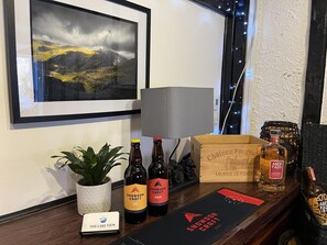 Bar (on property) - The Lake View Hotel (Caernarfon)