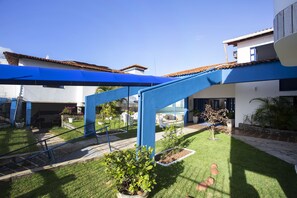Fachada da propriedade