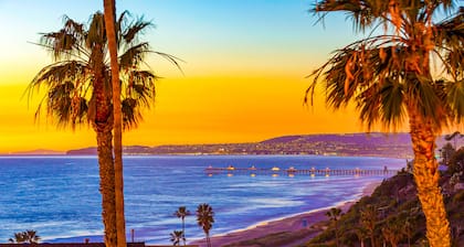 Luxury ocean-view condo with private hot tub, high-end decor - walk to Calafia