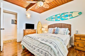 3 bedrooms, iron/ironing board, Internet, bed sheets