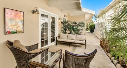Lovely Family Home, Private Yard, Walk to Beach + More