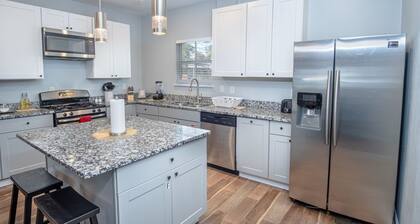 Magnificent Large Home Near Downtown