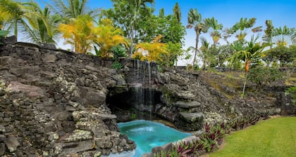 Paradise at Bay View Farms w/ Private Infinity Pool, Hot Tub & Incredible Views