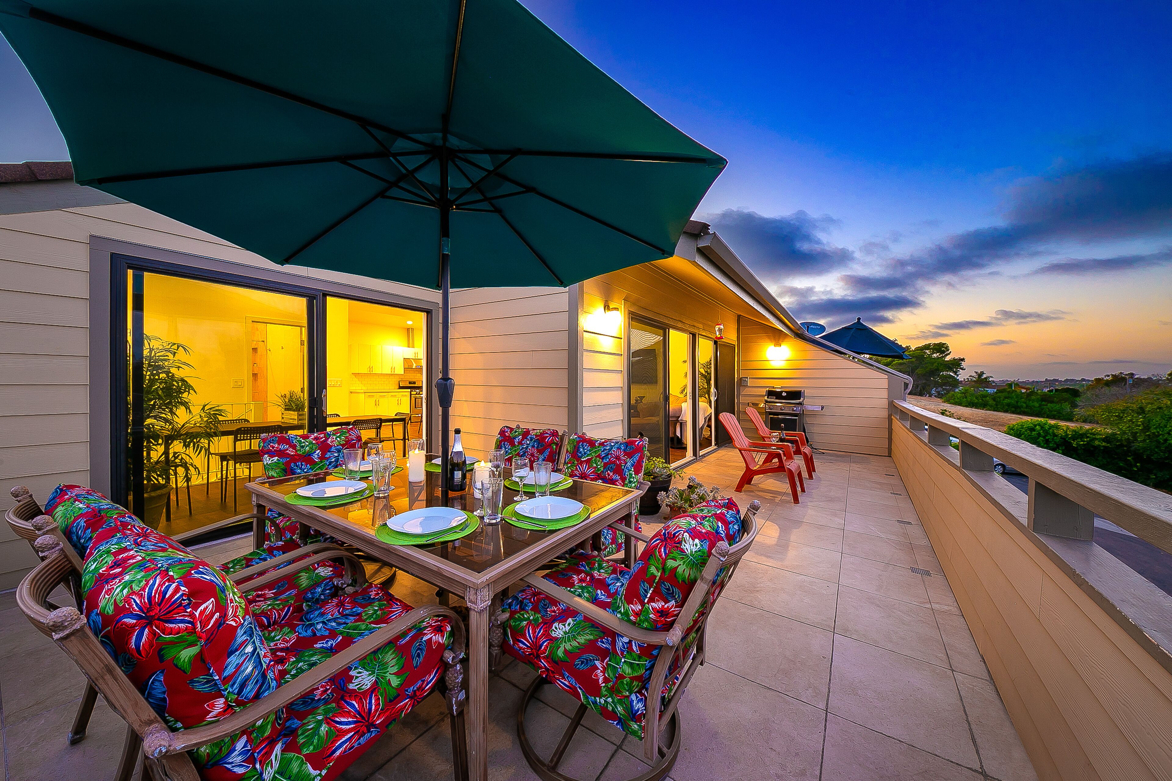 SeaBluffe beach home with private beach access & community pools