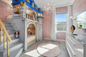 5 Schlafzimmer, Bügeleisen/Bügelbrett, WLAN, Bettwäsche