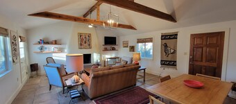 Luxury Adobe Home near Marfa and McDonald Observatory