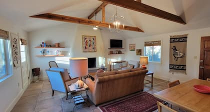 Luxury Adobe Home near Marfa and McDonald Observatory
