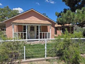 Exterior - Luxury Adobe Home near Marfa and McDonald Observatory (Fort Davis)