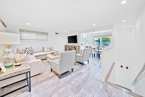 Flat-screen TV, fireplace