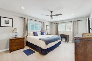 3 bedrooms, internet, bed sheets