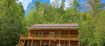 Ellie's Place-"Wow, this is nice!"