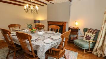 Casa de campo | Cozinha privada | Geladeira, micro-ondas, lava-louças, chaleira elétrica