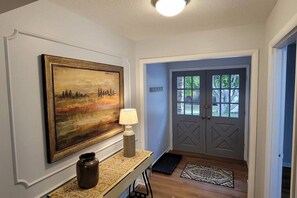 المنشأة من الداخل