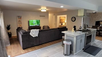 Smart TV, fireplace, offices