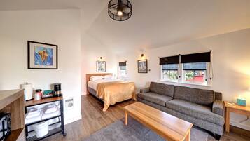 Junior Studio Suite | 1 bedroom, premium bedding, pillow-top beds, individually decorated