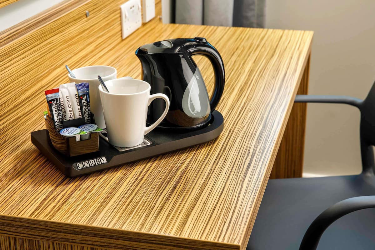 Twin Room, 2 Single Beds | Desk, laptop workspace, blackout curtains, soundproofing