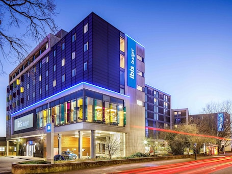 Exterior. Ibis budget London Heathrow Central