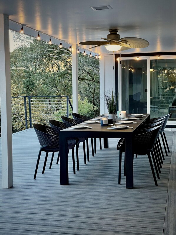 Outdoor dining