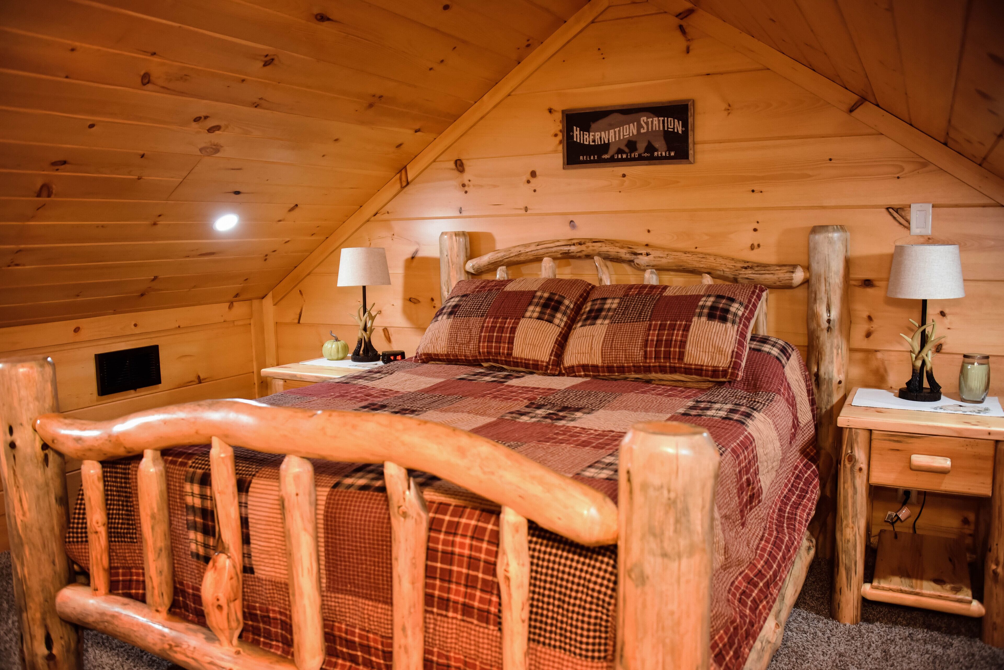 1 bedroom, bed sheets