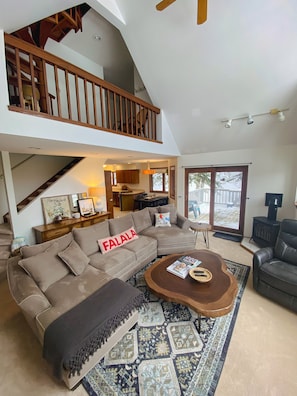 Smart TV, fireplace, DVD player, books