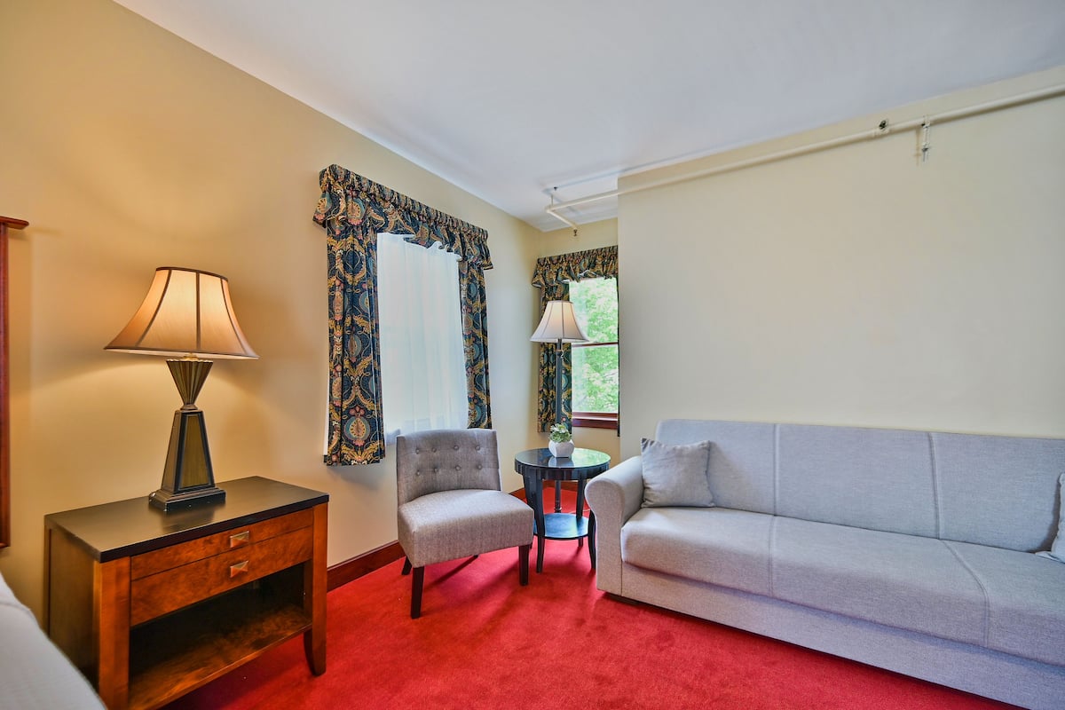 Superior Room | Premium bedding, in-room safe, individually decorated