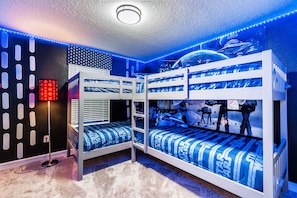 4 dormitorios, tabla de planchar con plancha, wifi gratis y ropa de cama
