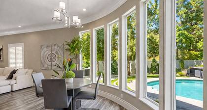 Modern luxury home ! 7 mins from the strip