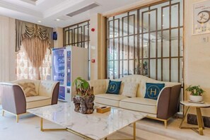 Interior - Vienna Hotel (Shou County Jingrun Central City) (Shou County)