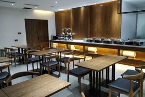 ร้  านอาหาร