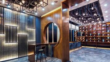 المنشأة من الداخل