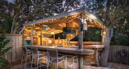 Island Retreat - Backyard Oasis w/Pool/NEW Hot Tub/Tiki Bar