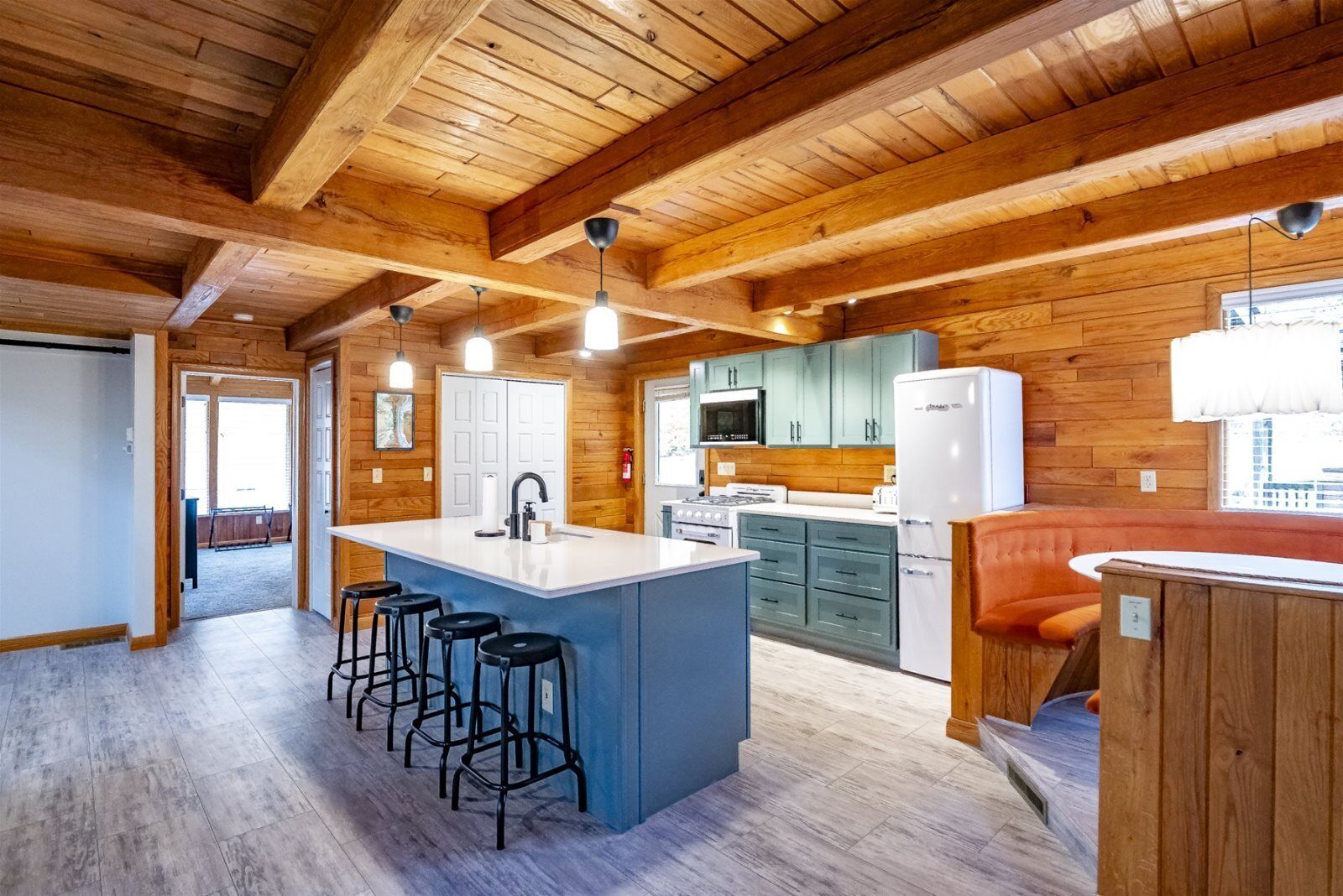 Chalet (Base Camp) | Exterior