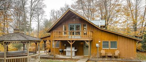 Chalet (Base Camp) | Exterior