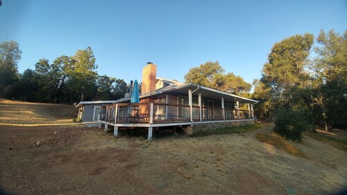 Deer Meadow Ranch in Midpines, close to Yosemite
