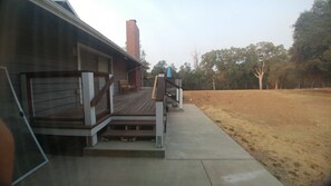 Property grounds - Deer Meadow Ranch in Midpines, close to Yosemite (Midpines)