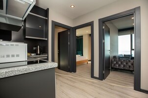 标准套房, 2 间卧室, 海景 | 私人厨房 | 电热水壶