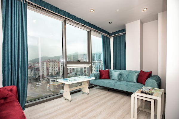 Suite estándar, 2 habitaciones, vista parcial al mar | Vista desde la habitación