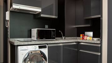 Standard Suite, 2 Bedrooms, Sea View | Private kitchen | Electric kettle