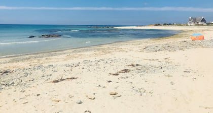 Villa de la baie d'Audierne,15 pers, piscine intérieure chauffée, vue mer, plage